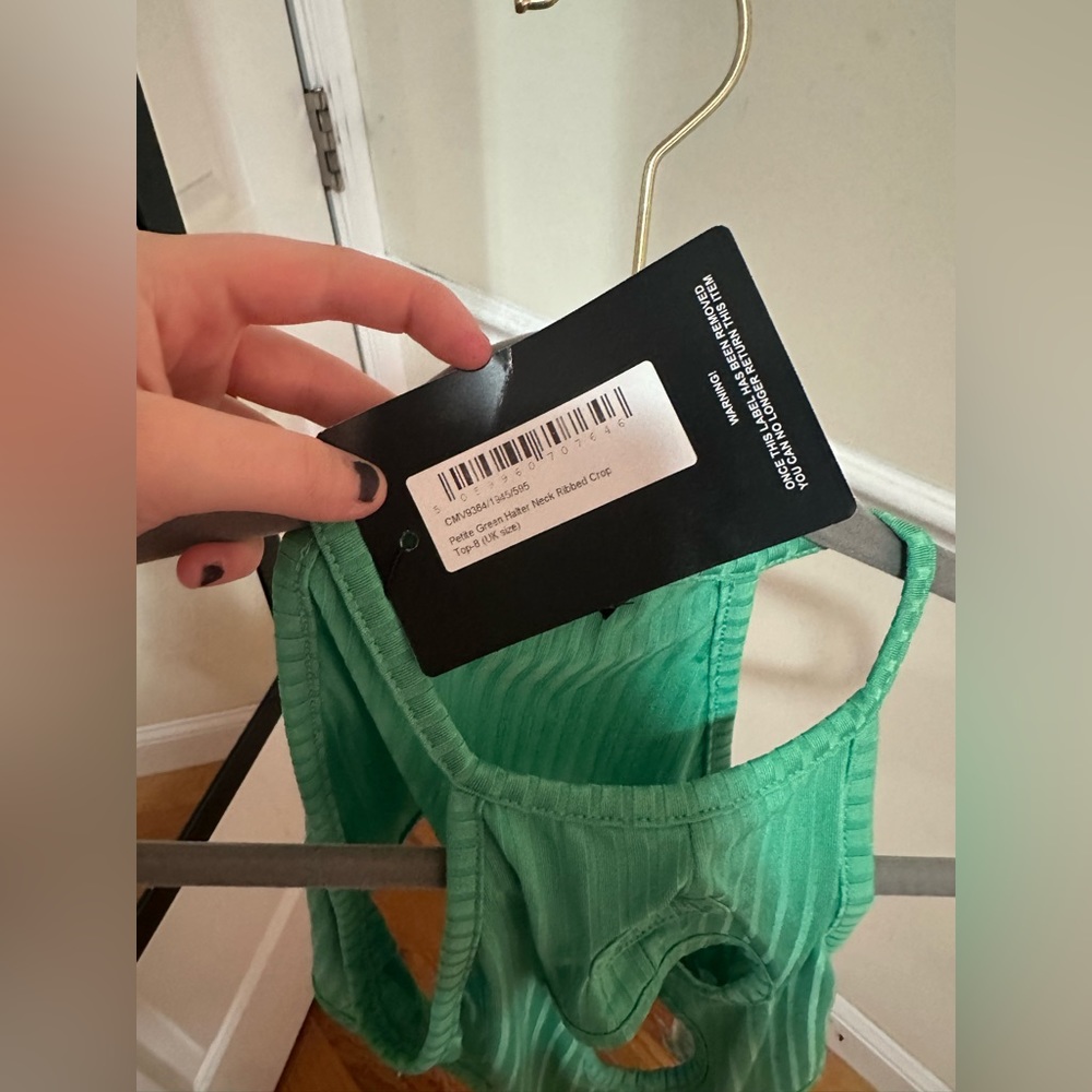 Keyhole Cut-Out Green Top